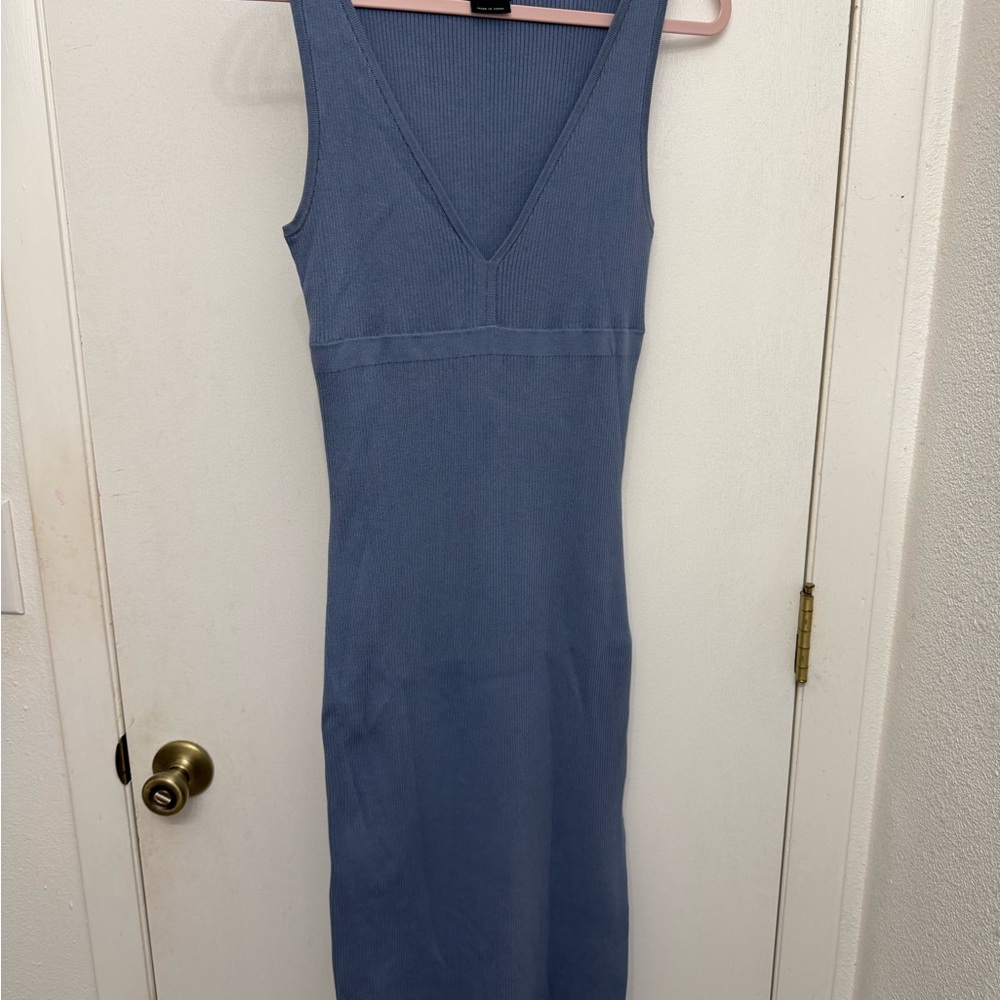 Hatch Maternity Blue V-Neck Midi Dress EUC